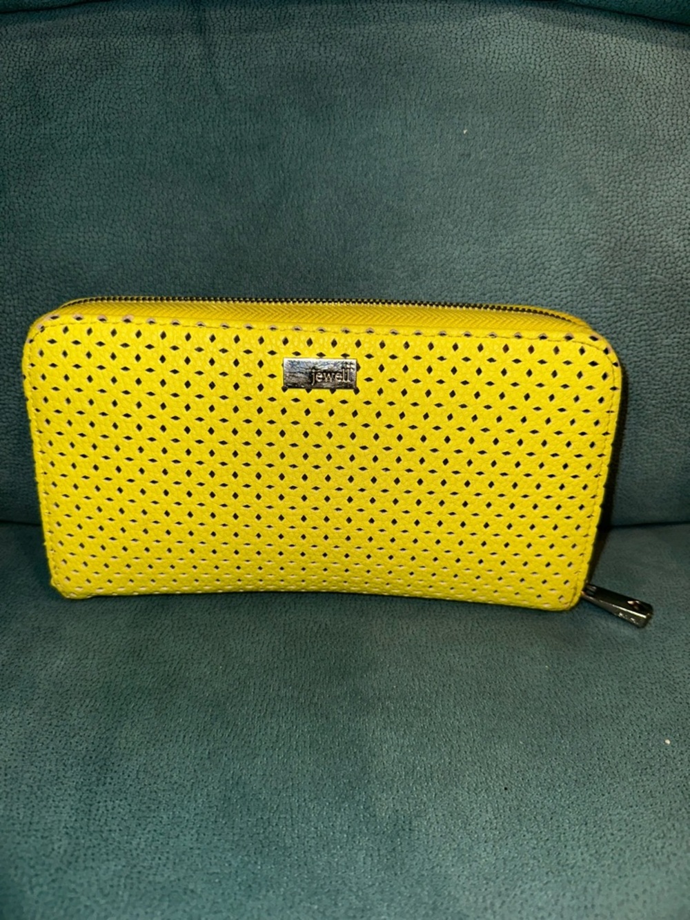 Yellow Lime colored Jewell by thirty one  Perforated Women’s Clutch